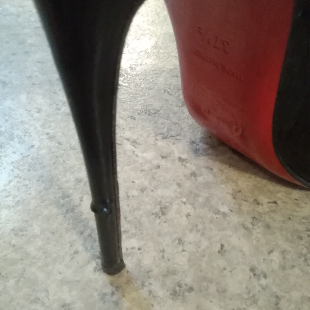 Cristian Louboutin heels - Picture 3 of 14